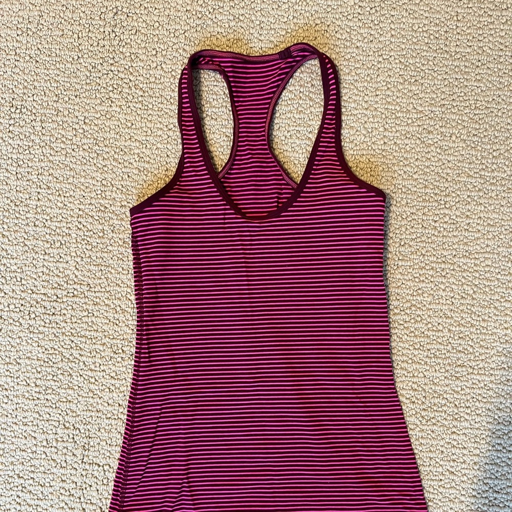Lululemon pink racer back workout top size 4